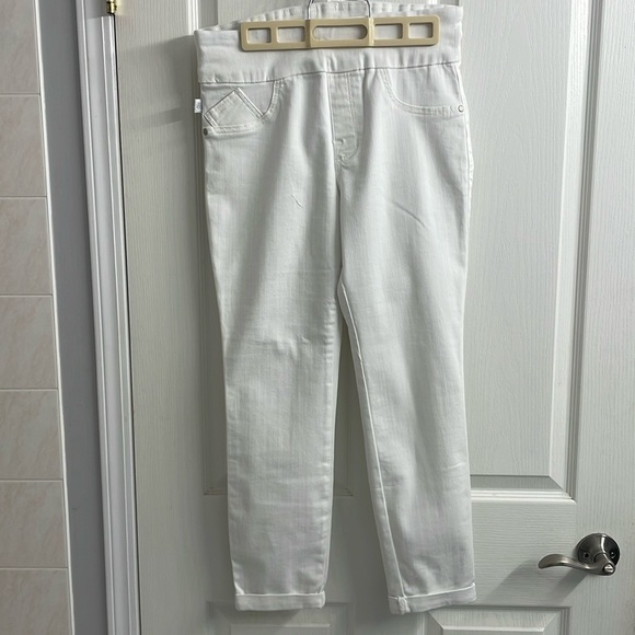 Rock & Republic White Jeans Wide Waist Band Pockets Pull On Style Size 10 - Picture 1 of 8